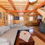 Koca Na Planini Chalet