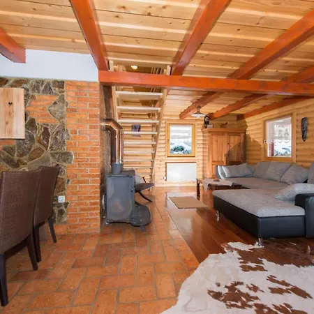 Koca Na Planini * Planina pod Sumnikom