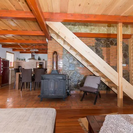 Koca Na Planini Planina pod Sumnikom