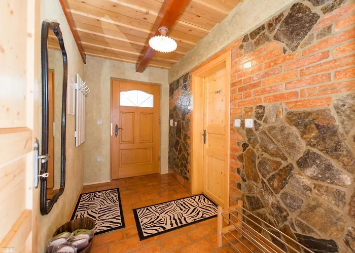 Chalé Koca Na Planini Planina pod Sumnikom