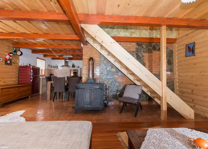 Koca Na Planini Planina pod Sumnikom